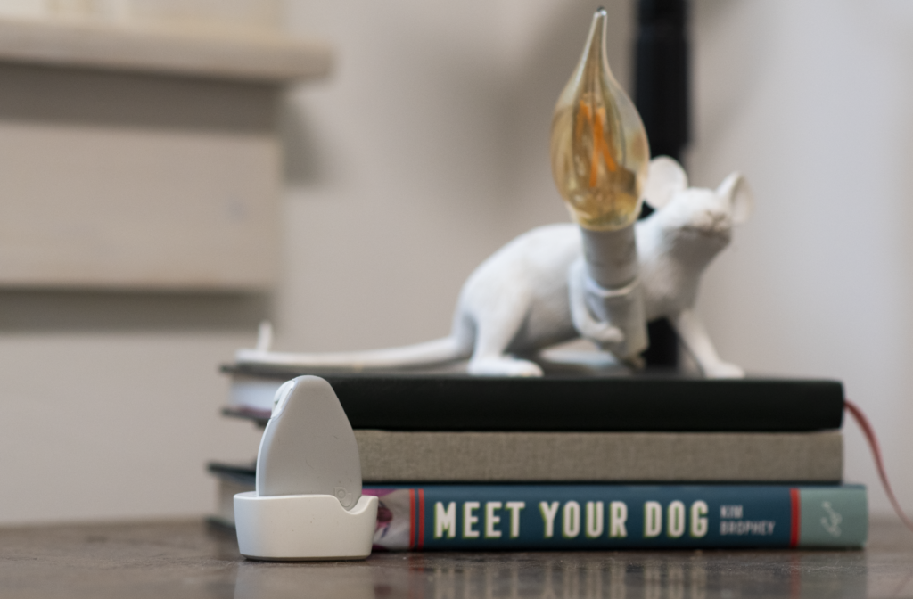 Jiobit charger sitting on my desk